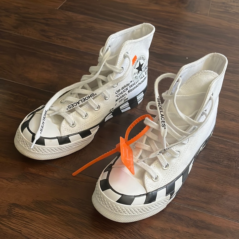Off white Converse
